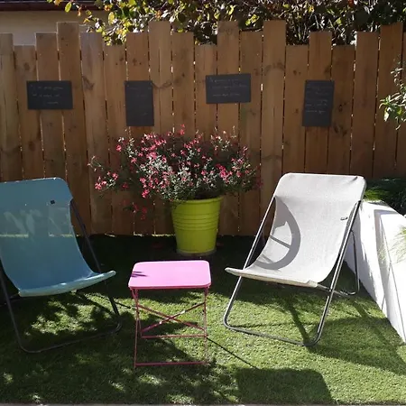 D'hotes A L'etage Avec Et Petit Dejeuner En Lisiere De Foret Bed & Breakfast *