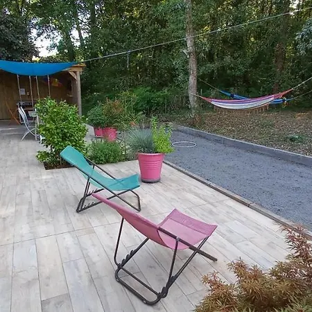 D'hotes A L'etage Avec Et Petit Dejeuner En Lisiere De Foret Alojamento de Acomodação e Pequeno-almoço