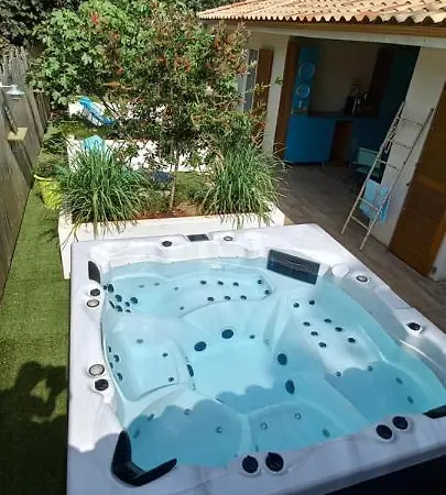 Alojamento de Acomodação e Pequeno-almoço D'hotes A L'etage Avec Et Petit Dejeuner En Lisiere De Foret