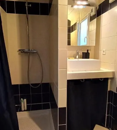 D'hotes A L'etage Avec Et Petit Dejeuner En Lisiere De Foret *